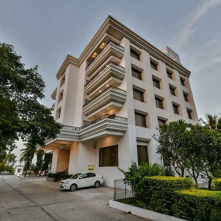 Sun-N-Sand Suites, Širdi Exteriér fotografie